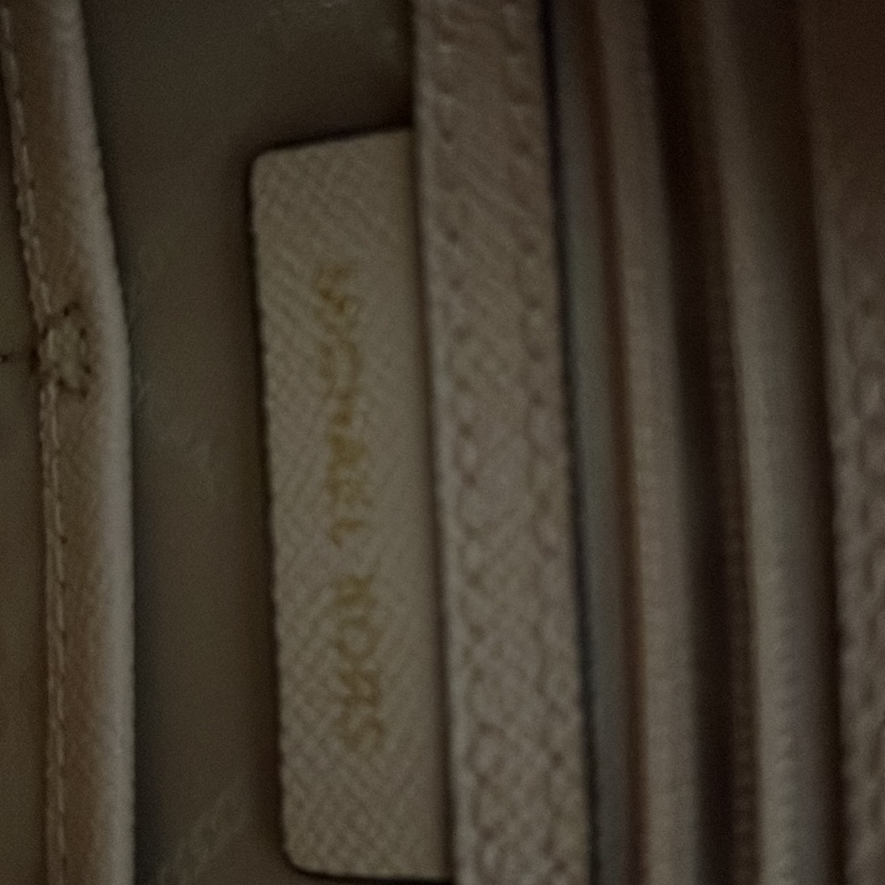 Michael Kors bag - Picture 6 of 8